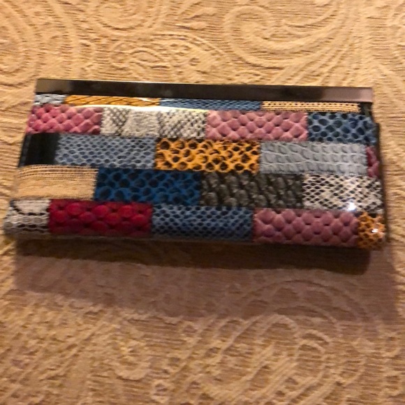 Used wallets - Picture 2 of 6
